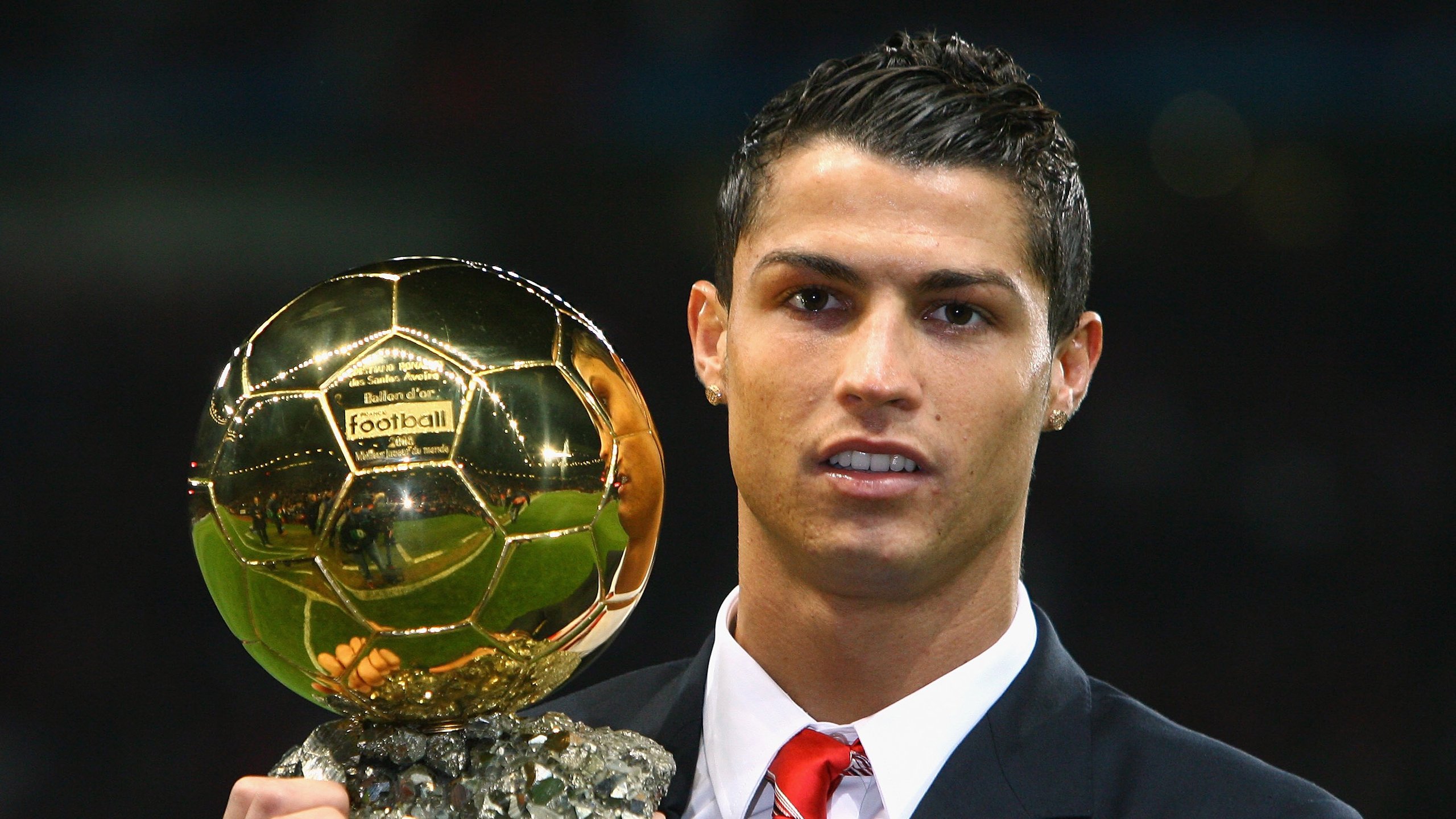 夺冠路上的关键角色：那些或许被低估的玩家，夺取冠军